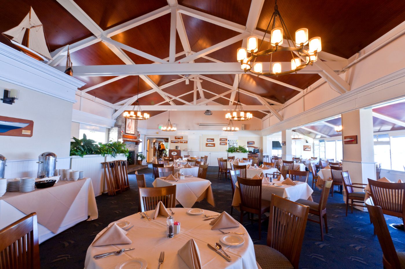 The main dining room at Balboa Yacht Club